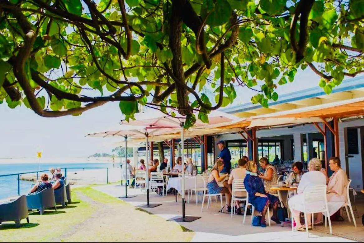Heart Of Cotton Tree- Walk To Beach & River Maroochydore