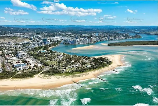 Апартаменты Heart Of Cotton Tree- Walk To Beach & River Маручидор